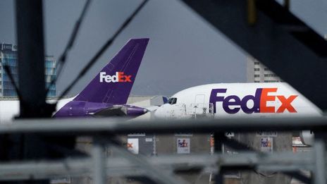 FedEx Corporation :  Adjusting to the economic climate